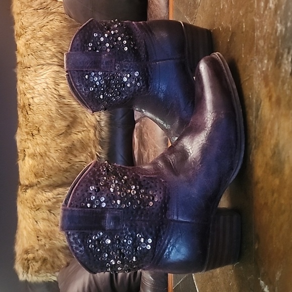 Frye Shoes - FRYE Distressed Leather Deborah Studded Ankle Boots. Size: 7